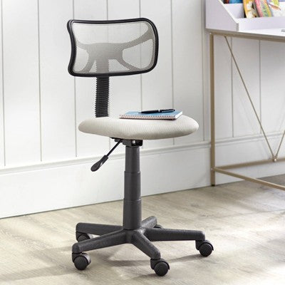  Quincy Kids' Desk And Chair Set - Buylateral